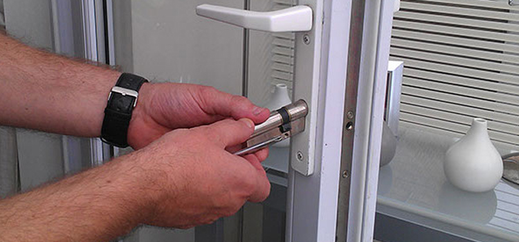 Commercial Door Lock Repair in Fort Bragg